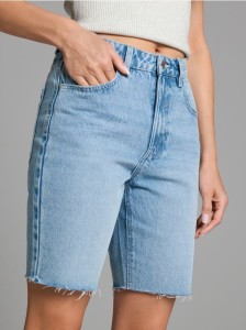 Szorty jeansowe bermudy - niebieski