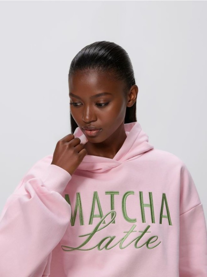 Bluza oversize z haftem - pastelowy róż