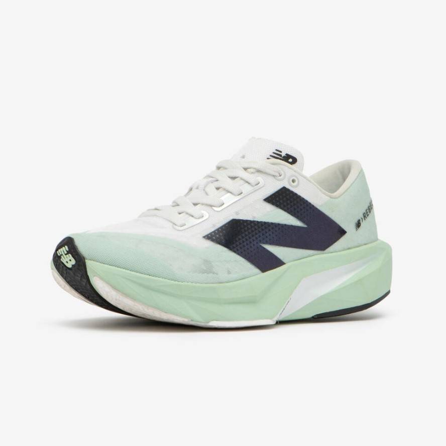 Buty do biegania damskie New Balance Fuelcell Rebel V4