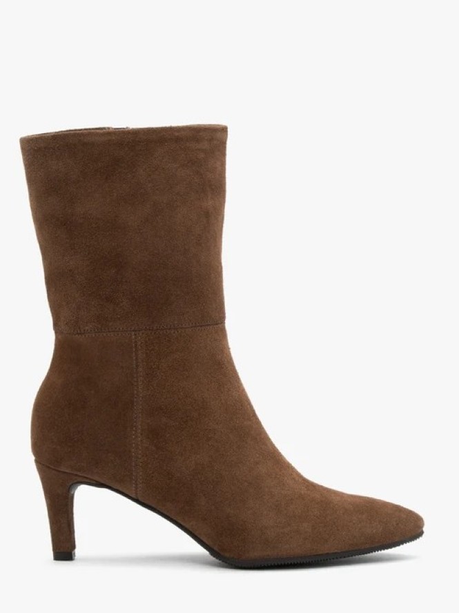 Brązowe wyższe botki ze skóry welurowej