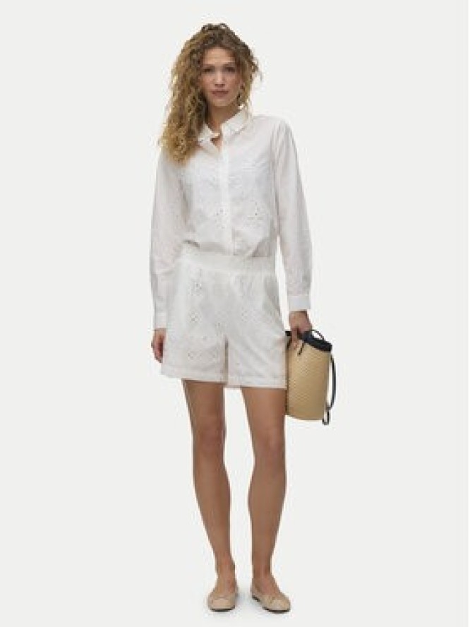 Vero Moda Szorty materiałowe Eliza 10346709 Biały Regular Fit