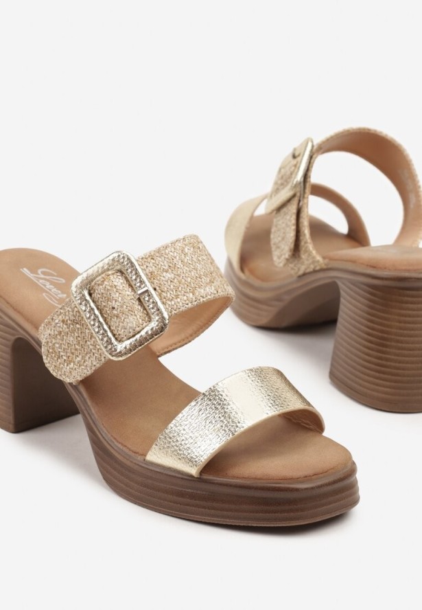 Złote Klapki na Obcasie z Ozdobną Klamrą i Plecionką Tuloti