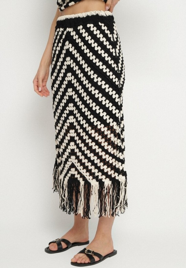 Czarna Ołówkowa Spódnica z Bawełną z Frędzlami Zimarelle