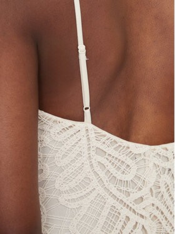 Bardot Sukienka koktajlowa 57998DB6 Écru Slim Fit