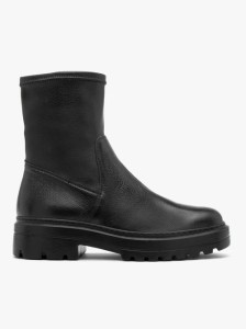 Czarne botki z elastyczną cholewką na płaskiej podeszwie