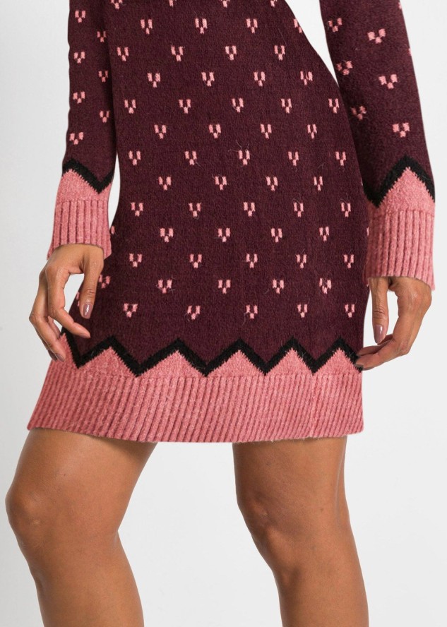 Sukienka dzianinowa w norweski wzór