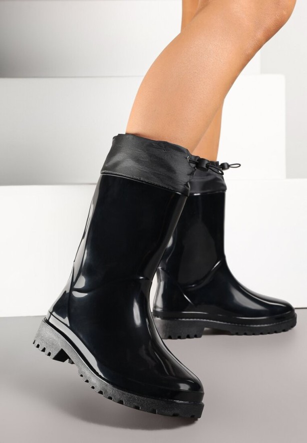 Czarne Lakierowane Kalosze ze Ściąganą Cholewką Fevaselle