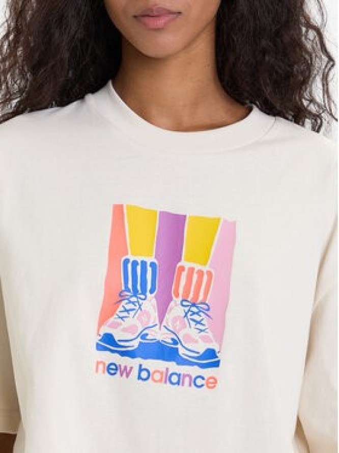 New Balance T-Shirt WT53904 Beżowy Regular Fit