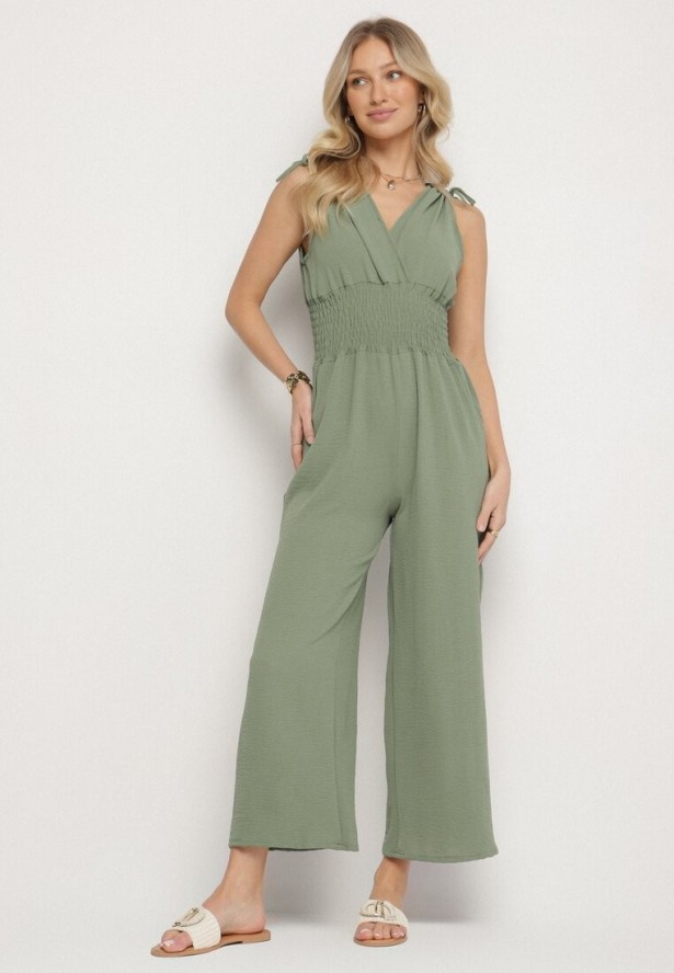 Zielony Kopertowy Kombinezon z Bawełną i Marszczeniami Lunirisa
