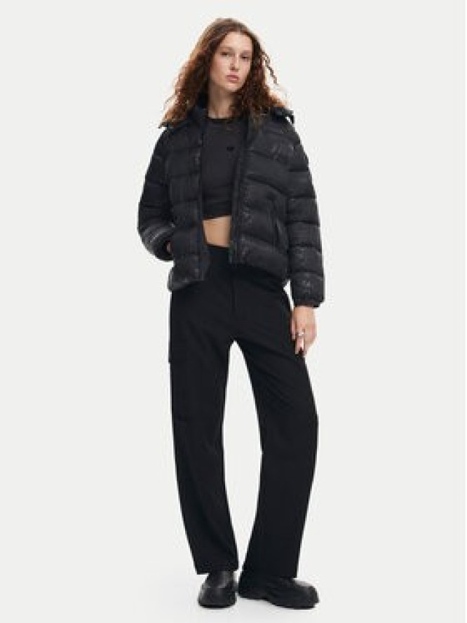 Desigual Kurtka zimowa Drammen 24WWEWBM Czarny Regular Fit