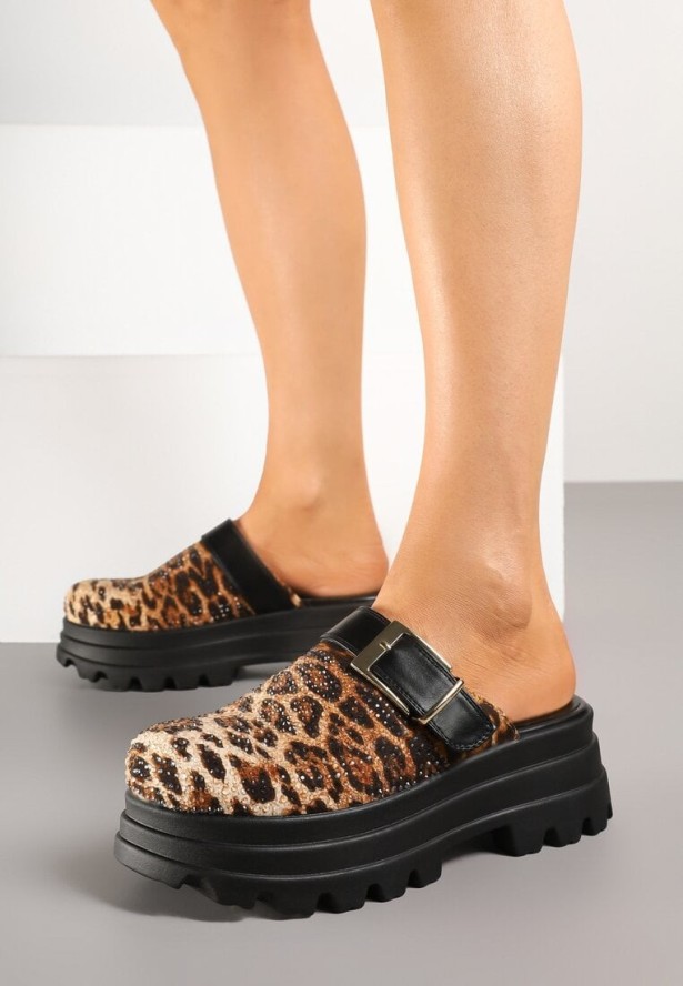 Panterkowe Klapki Chodaki na Grubej Podeszwie z Paskiem z Klamrą Sorie