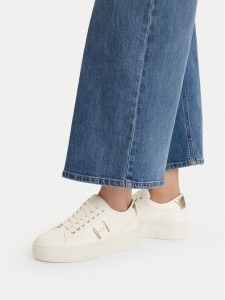Armani Exchange Sneakersy XW002224 AF21429 MZ128 Biały