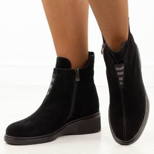 Czarne zamszowe skórzane botki damskie T.Sokolski Z25-69