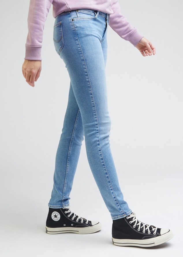 LEE SCARLETT DAMSKIE SPODNIE JEANSOWE RUSHING IN LIGHT L526GUB43 112330600