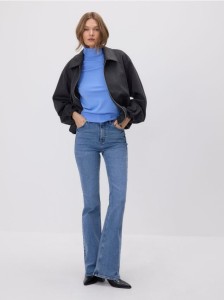 Sweter z golfem - jasnoniebieski