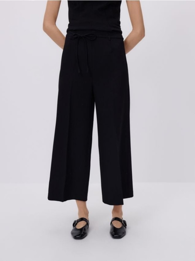 Szerokie spodnie z wiązaniem - czarny