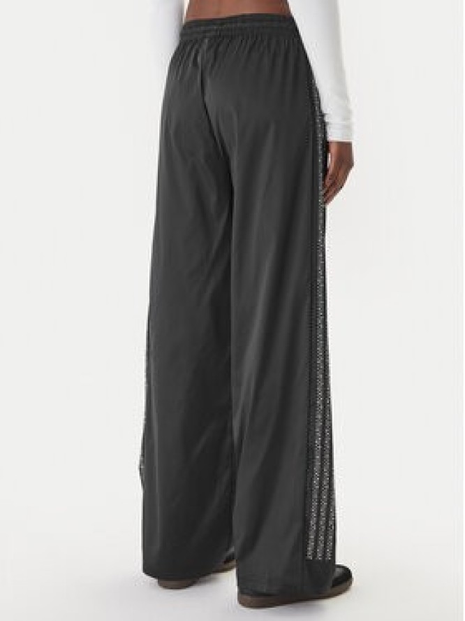 adidas Spodnie dresowe Pearl Firebird KC7863 Czarny Loose Fit