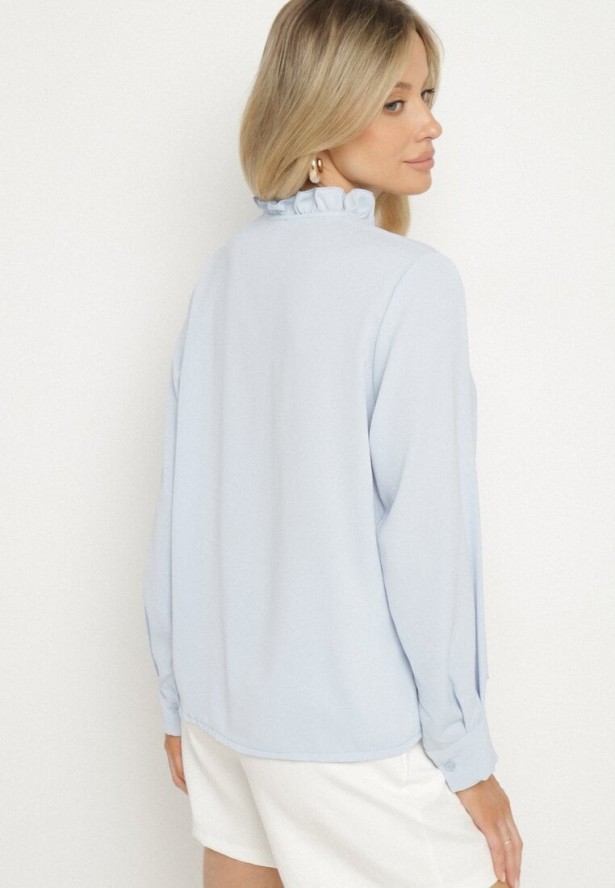Jasnoniebieska Bluzka z Dekoltem w Serek i Stójką z Falbanką Davisora