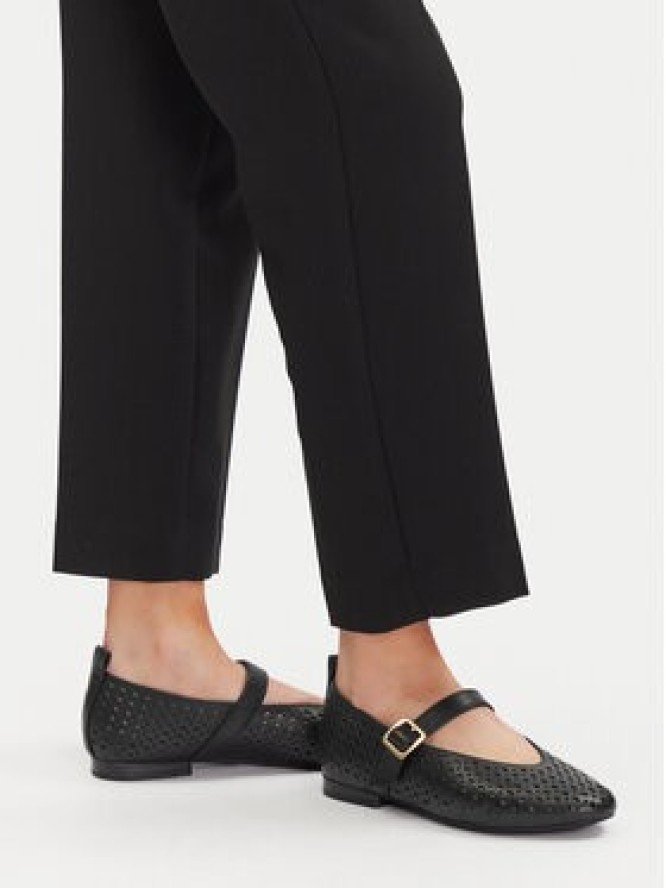 Clarks Półbuty Fawna Jane 26181229 Czarny