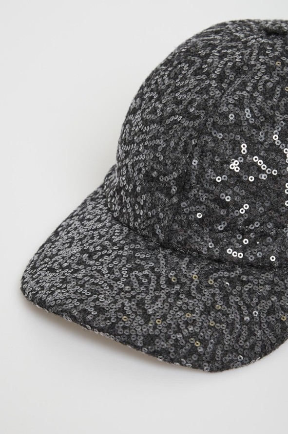 Czapka damska z daszkiem cekinowa PESERICO