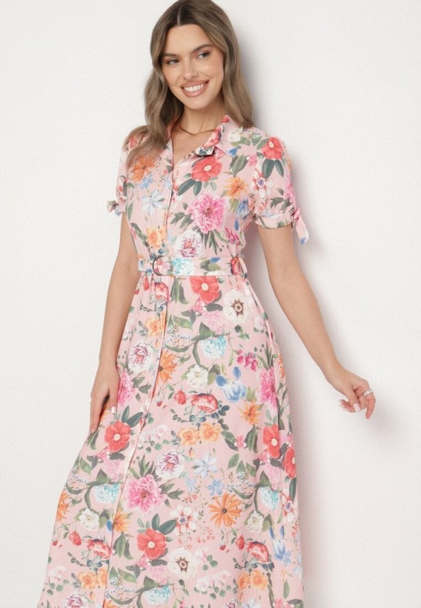 Różowa Rozkloszowana Sukienka o Koszulowym Kroju z Paskiem w Kwiatowy Wzór Fevelorine