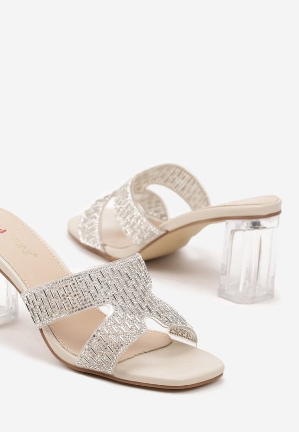 Beżowe Klapki z Cyrkoniami na Transparentnym Słupku Alimilia