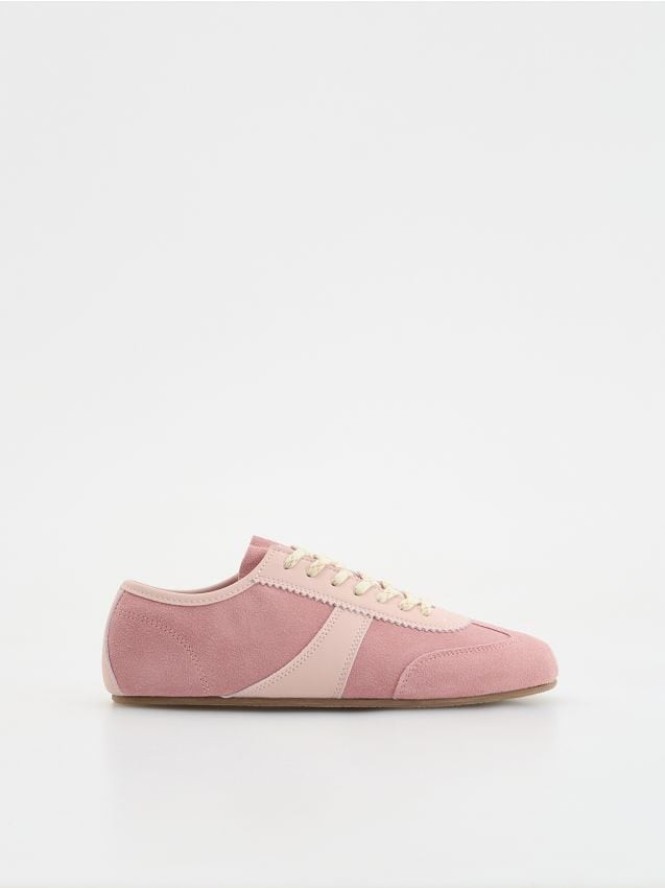 Zamszowe sneakersy - różowy