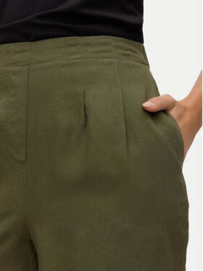 Vero Moda Szorty materiałowe Jesmilo 10279694 Zielony Regular Fit