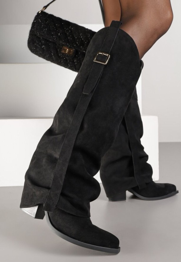 Czarne Kozaki Kowbojki na Stożkowym Obcasie z Wywiniętą Cholewką i Klamrą Naletea