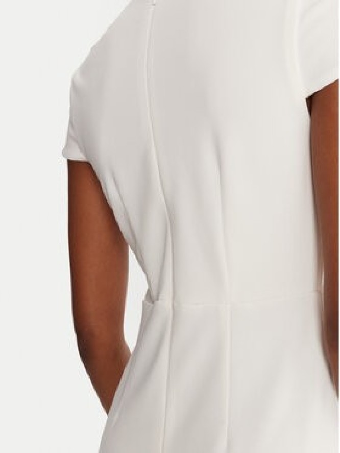 Rinascimento Sukienka koktajlowa CFC0125515003 Biały Slim Fit