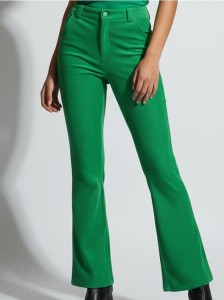 Welurowe spodnie z rozszerzanymi nogawkami typu dzwony - zielony