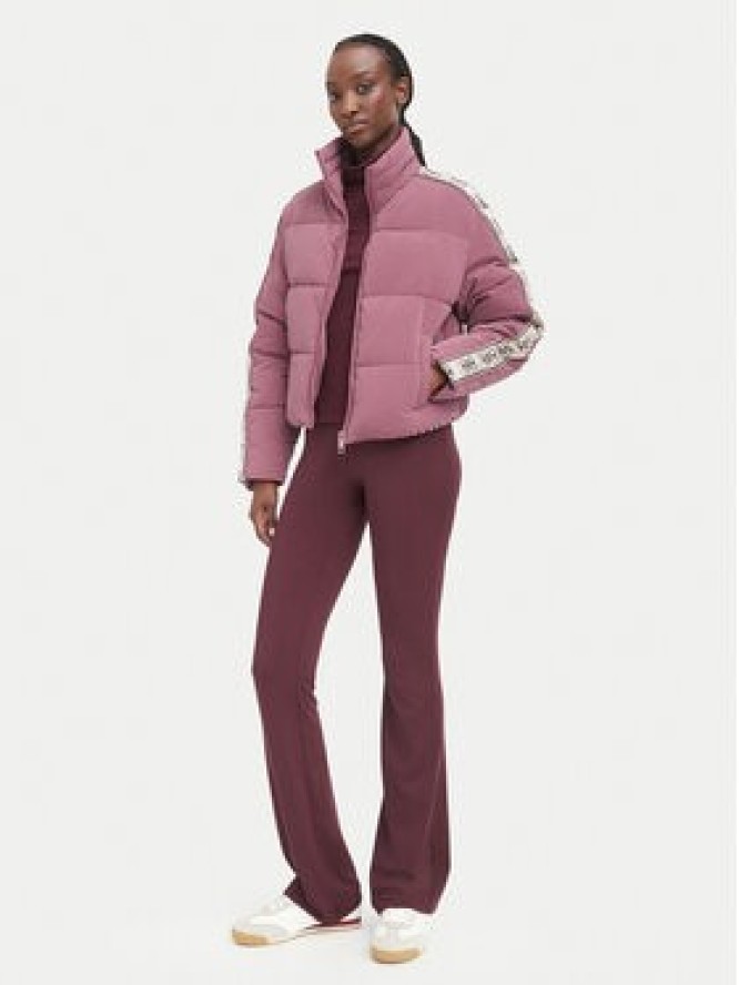 Guess Kurtka zimowa V5BL11 WGYC2 Różowy ciemny Regular Fit