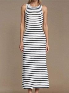 Sukienka maxi w paski - wielobarwny