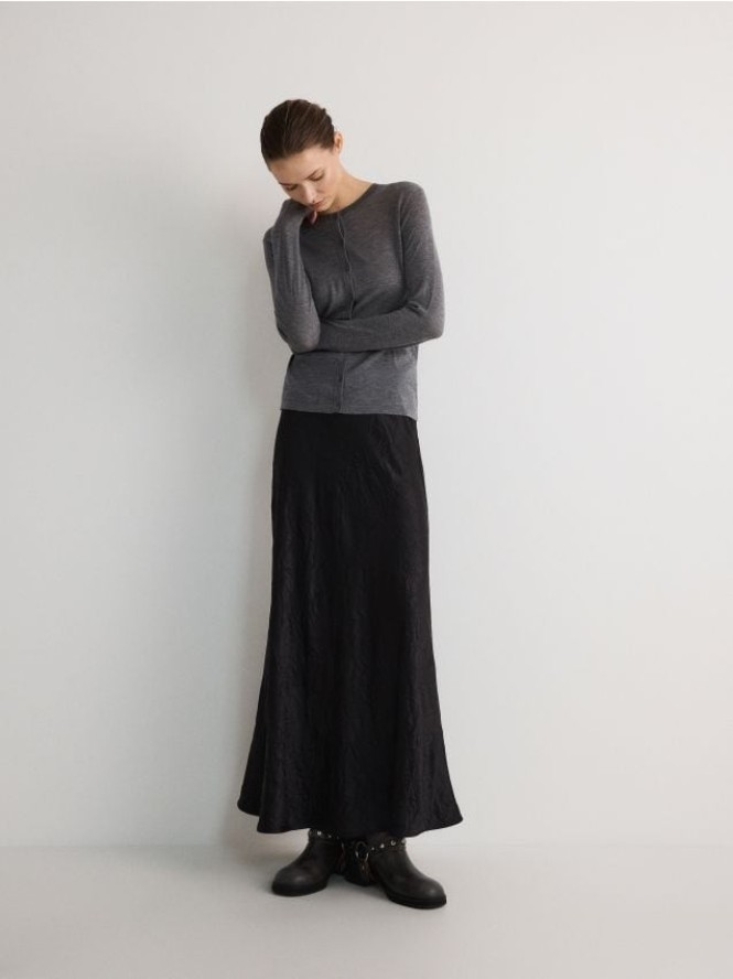 Spódnica maxi z gniecionej tkaniny - czarny