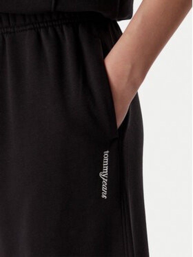 Tommy Jeans Spodnie dresowe DW0DW22951 Czarny Relaxed Fit