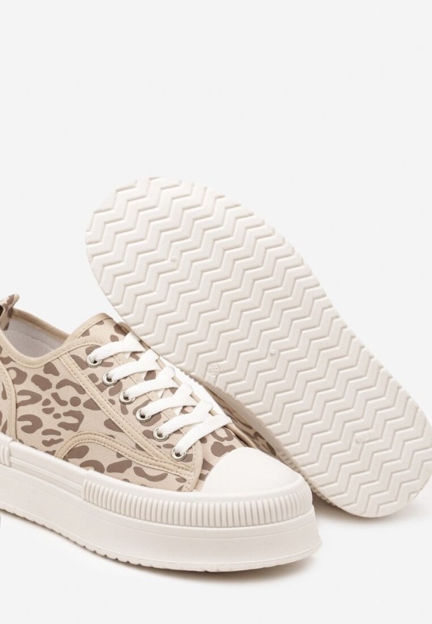 Panterkowe Trampki na Platformie z Metaliczną Ozdobą Afleeria