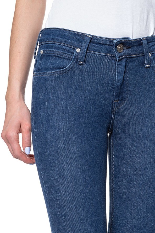 SPODNIE DAMSKIE LEE SCARLETT CROPPED CLEAN SAY L30CROJJ 112106400