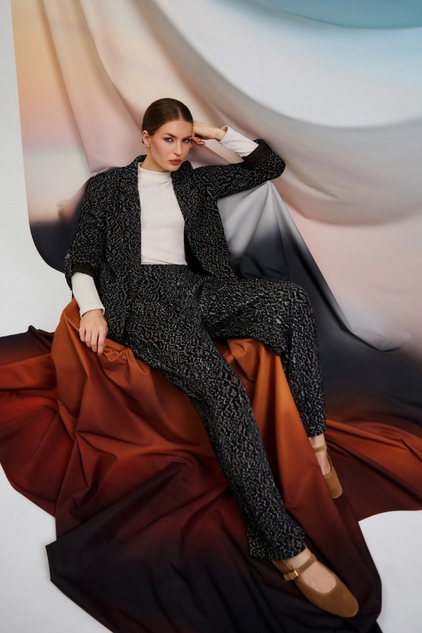 Spodnie w panterkę czarne