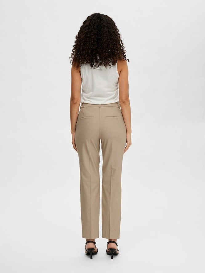 SELECTED FEMME Spodnie chino "Eliana" w kolorze beżowym rozmiar: 34/L32