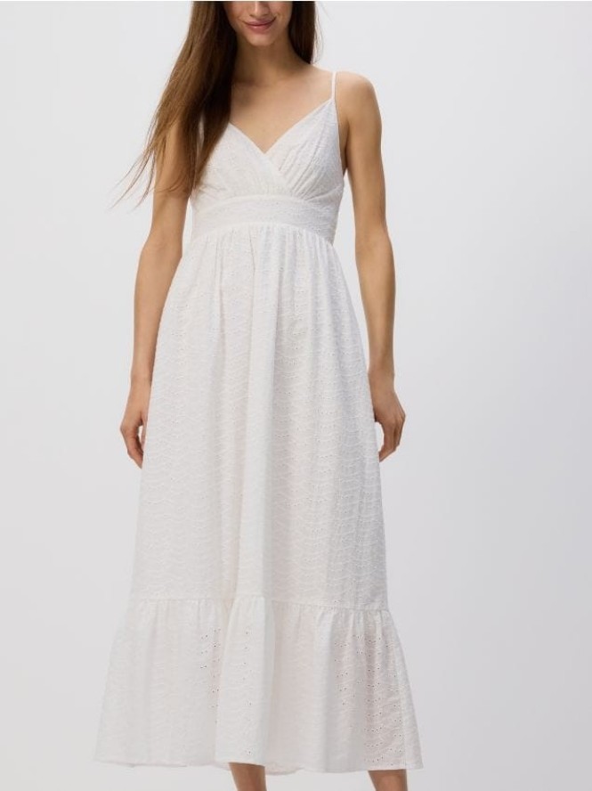 Ażurowa sukienka maxi - biały