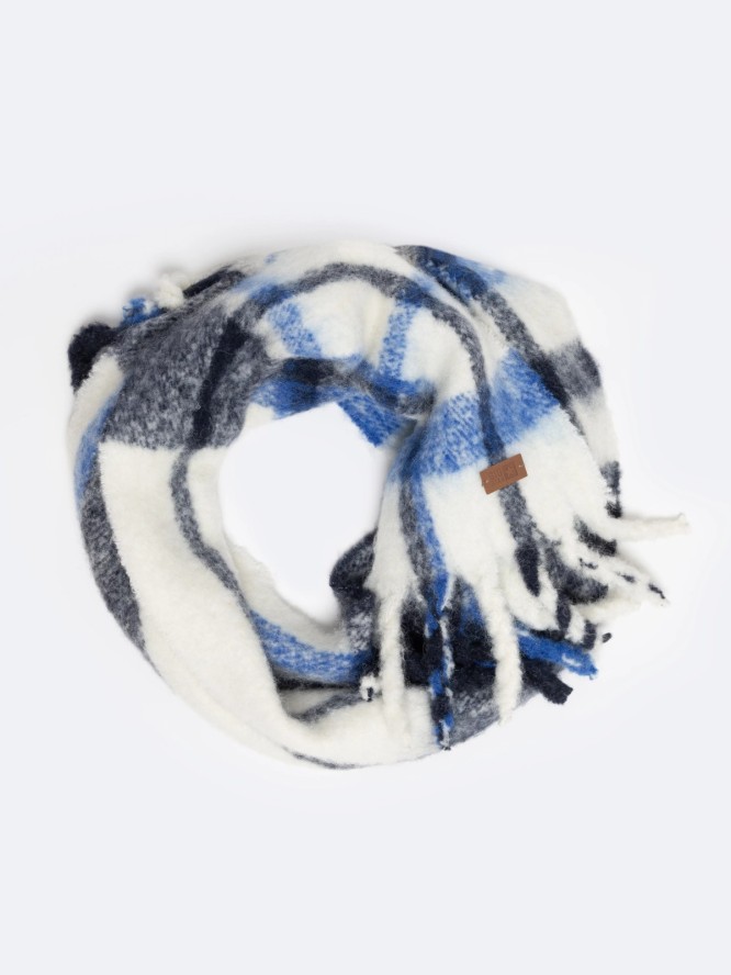 Szalik damski w kratę niebieski Herlynia 401