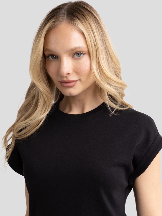 Koszulka damska z podwijanym rękawem czarna Adela 906