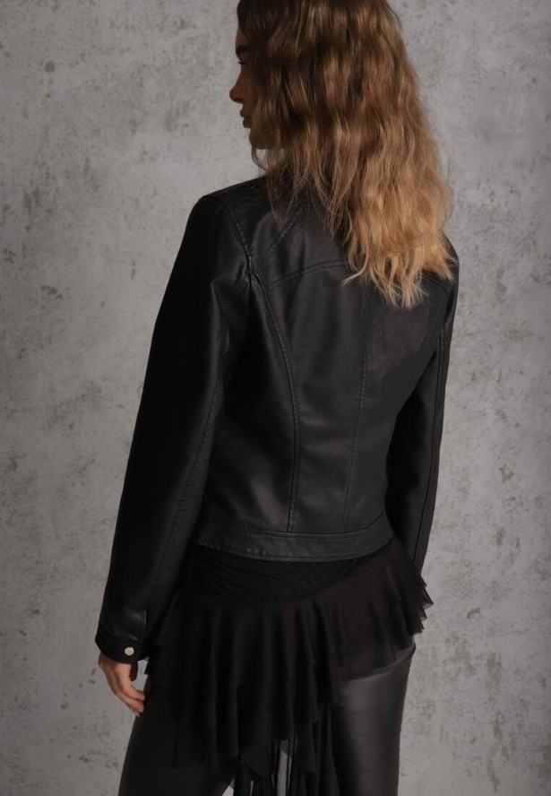 Czarna Taliowana Kurtka Ramoneska o Klasycznym Fasonie Tessana