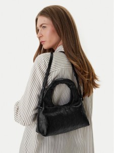 Calvin Klein Torebka Emblem Aop Puffer Bag With Strap LV04F3200G Czarny