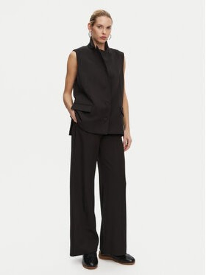 Patrizia Pepe Kamizelka 8S0512/A375-K103 Czarny Regular Fit