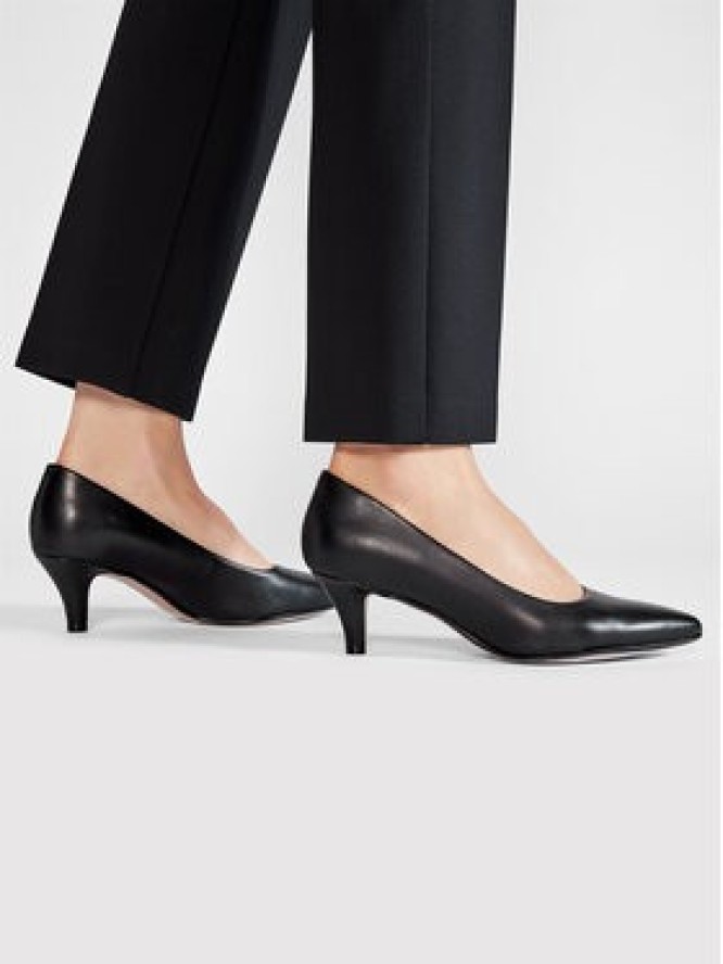 Clarks Półbuty Linvale Jerica 261372084 Czarny