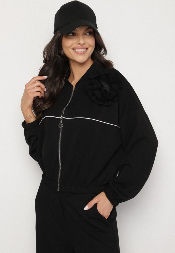 Czarny Komplet Dresowy z Wiskozą Szerokie Spodnie i Bluza ze Stójką i Broszką Redasena