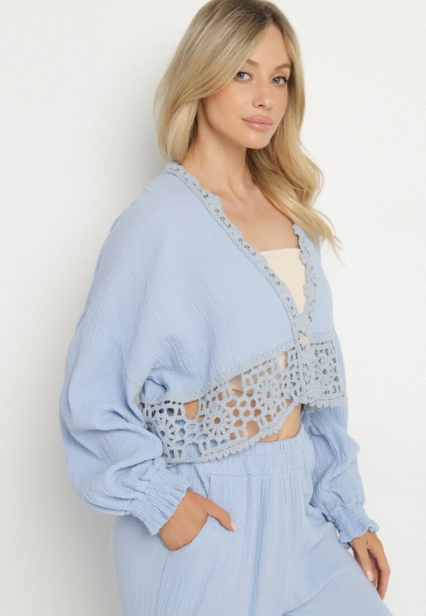 Jasnoniebieski Bawełniany Komplet z Ażurowymi Zdobieniami Bluzka i Spodnie Palaniela