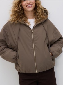 Kurtka bomberka z kapturem - brązowy