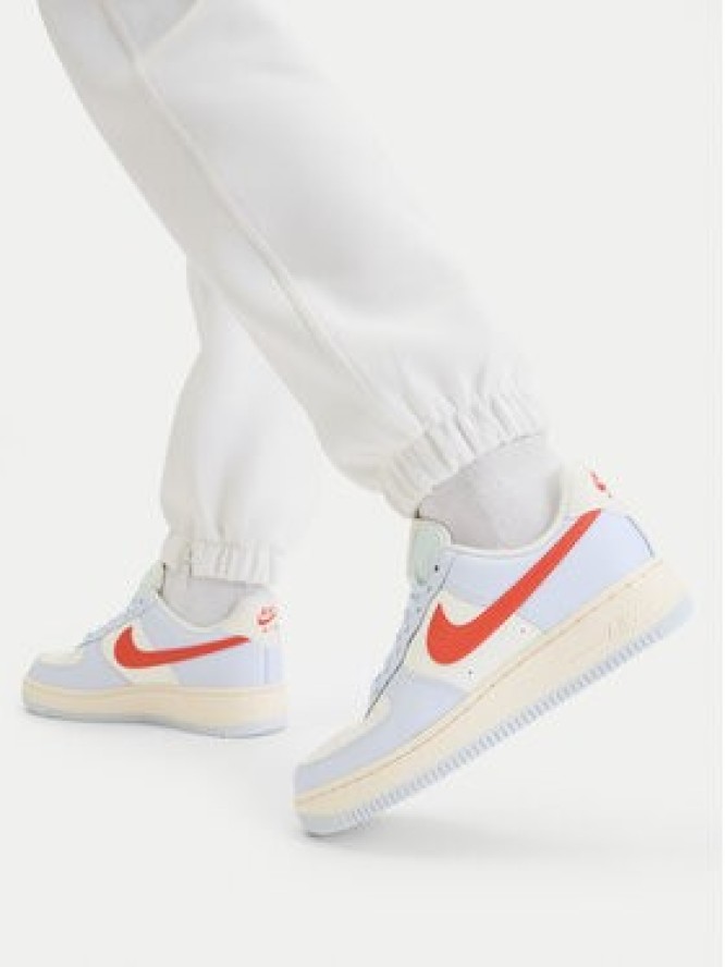 Nike Sneakersy Wmns Air Force 1 '07 HV0843 085 Błękitny
